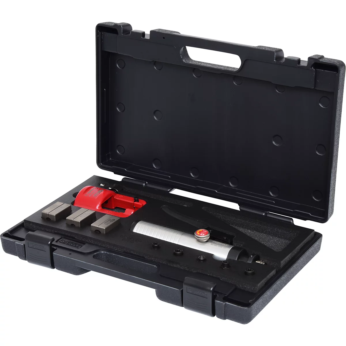 Schwarzer Werkzeugkoffer, geöffnet. Enthält Werkzeuge in roter und silberner Farbe.